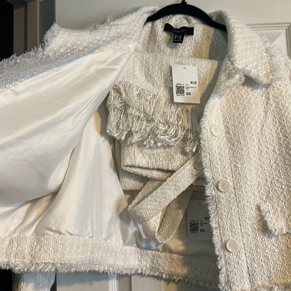 COMPLETE SET ⭐️ White Tweed Short and Jacket Set/Co-ord - Picture 6 of 6